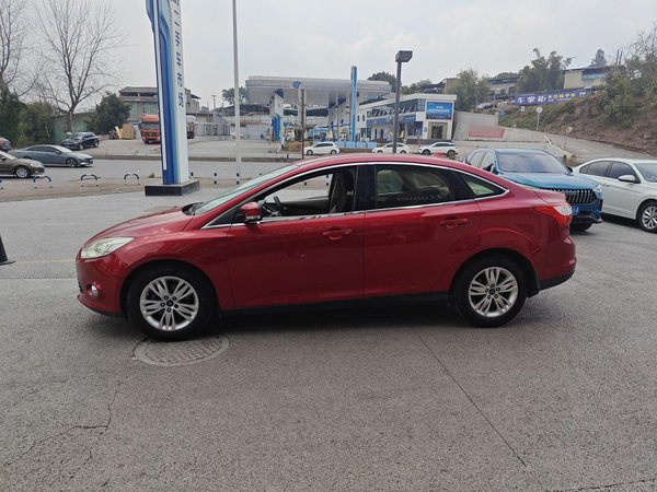 Ford Focus 2012, 120800 км, за 5032 USD