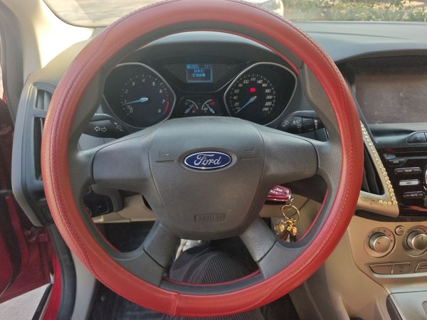 Ford Focus 2012, 154300 км, за 2963 USD - фото 12