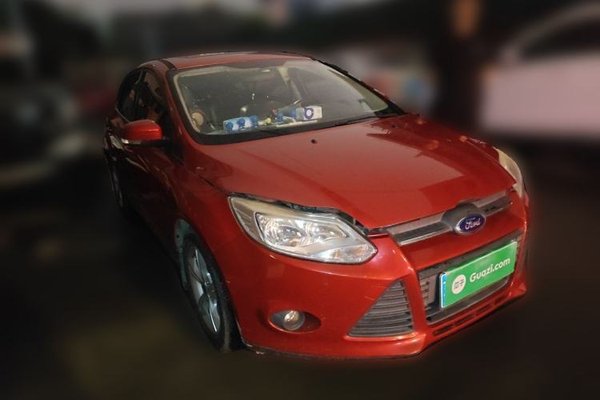 Ford Focus 2012, 157700 км, за 2751 USD