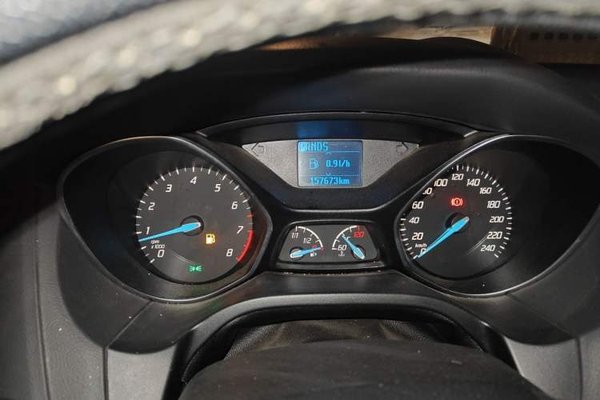 Ford Focus 2012, 157700 км, за 2751 USD - фото 12