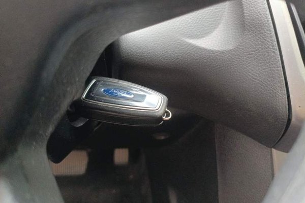 Ford Focus 2012, 80100 км, за 4316 USD - фото 17