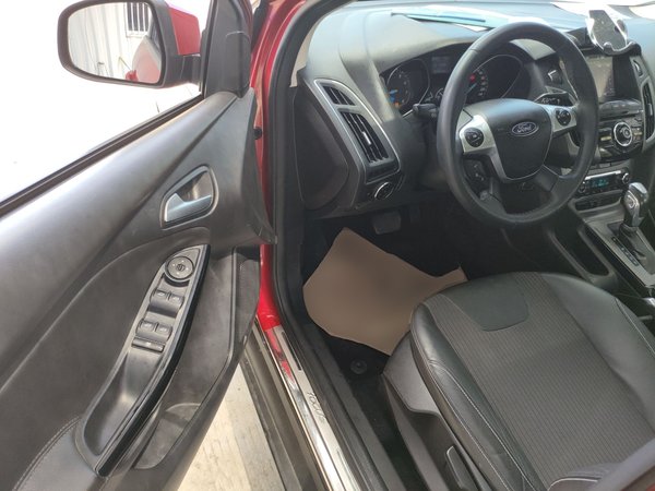 Ford Focus 2012, 81900 км, за 4043 USD - фото 21