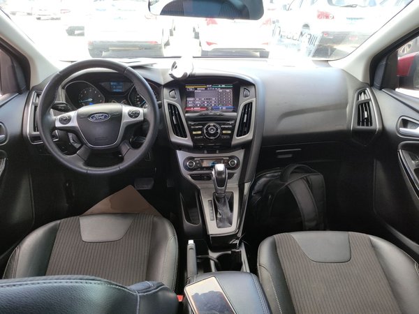 Ford Focus 2012, 81900 км, за 4043 USD - фото 20