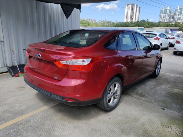 Ford Focus 2012, 81900 км, за 4043 USD - фото 7