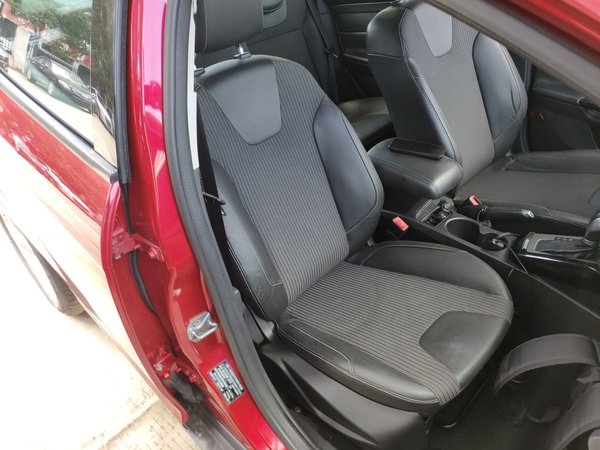 Ford Focus 2012, 81900 км, за 4043 USD - фото 27