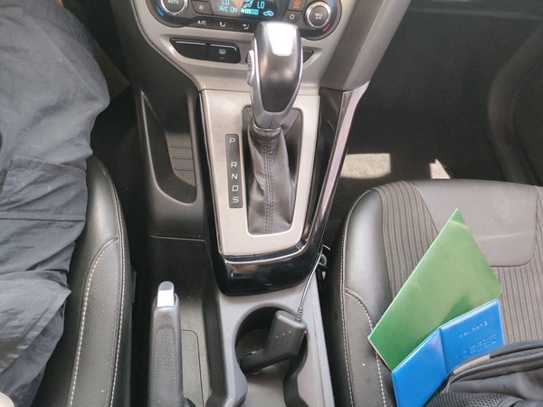 Ford Focus 2012, 81900 км, за 4043 USD - фото 15