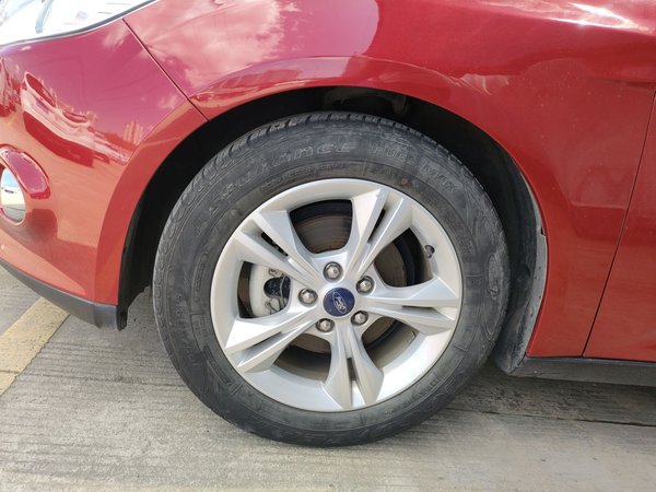 Ford Focus 2012, 81900 км, за 4043 USD - фото 9