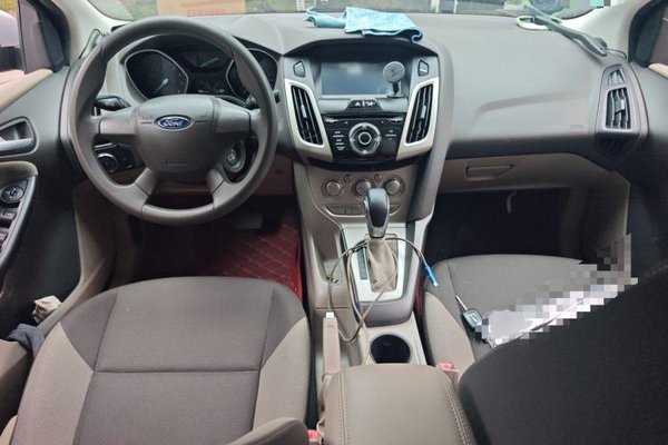 Ford Focus 2012, 86600 км, за 3082 USD - фото 9