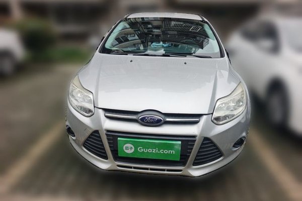 Ford Focus 2012, 86600 км, за 3082 USD