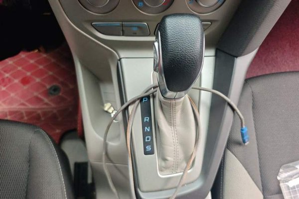 Ford Focus 2012, 86600 км, за 3082 USD - фото 14