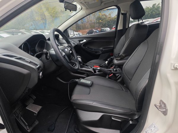 Ford Focus 2012, 108900 км, за 5336 USD - фото 18