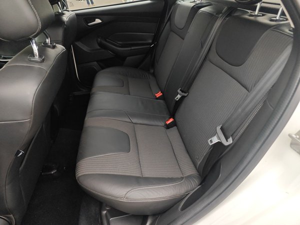 Ford Focus 2012, 108900 км, за 5336 USD - фото 20