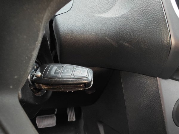 Ford Focus 2012, 108900 км, за 5336 USD - фото 12