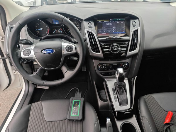Ford Focus 2012, 108900 км, за 5336 USD - фото 13