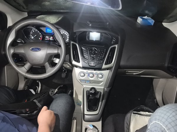 Ford Focus 2012, 113400 км, за 2433 USD - фото 10