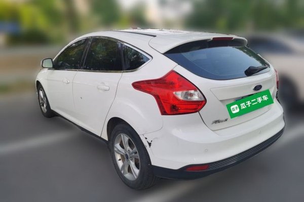 Ford Focus 2012, 136900 км, за 3354 USD