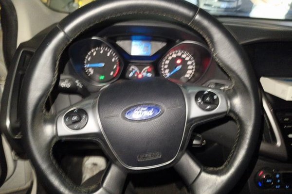 Ford Focus 2012, 141000 км, за 3135 USD - фото 11
