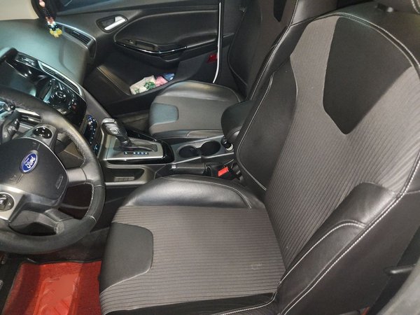 Ford Focus 2012, 150100 км, за 3233 USD - фото 16