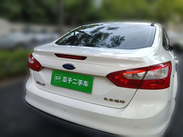 Ford Focus 2012, 198600 км, за 2762 USD