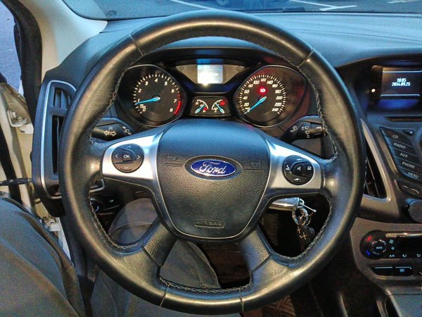 Ford Focus 2012, 198600 км, за 2762 USD - фото 11