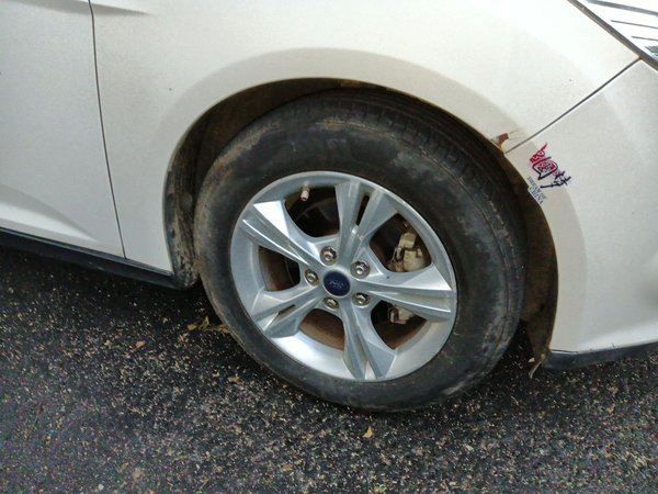 Ford Focus 2012, 198600 км, за 2762 USD - фото 8
