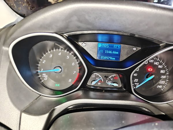 Ford Focus 2012, 58900 км, за 3645 USD - фото 12