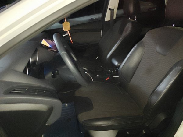Ford Focus 2012, 58900 км, за 3645 USD - фото 16