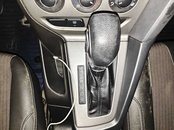 Ford Focus 2012, 58900 км, за 3645 USD - фото 15