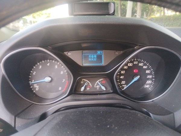 Ford Focus 2012, 76400 км, за 4056 USD - фото 8