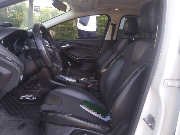 Ford Focus 2012, 76400 км, за 4056 USD - фото 12