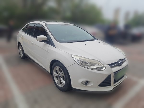Ford Focus 2012, 89400 км, за 2992 USD