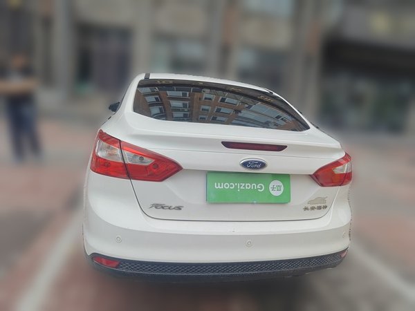 Ford Focus 2012, 89400 км, за 2992 USD