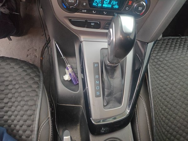 Ford Focus 2012, 89400 км, за 2992 USD - фото 15