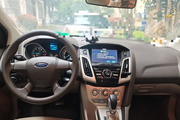 Ford Focus 2012, 90000 км, за 4068 USD - фото 15