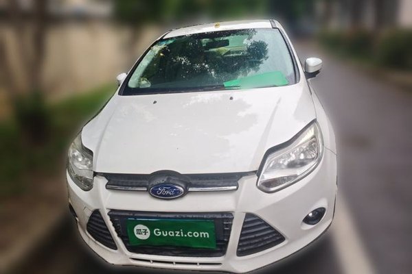 Ford Focus 2012, 90000 км, за 4068 USD - фото 11