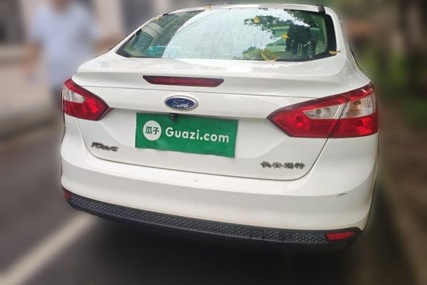 Ford Focus 2012, 90000 км, за 4068 USD - фото 12