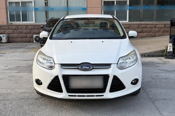 Ford Focus 2012, 90100 км, за 4469 USD