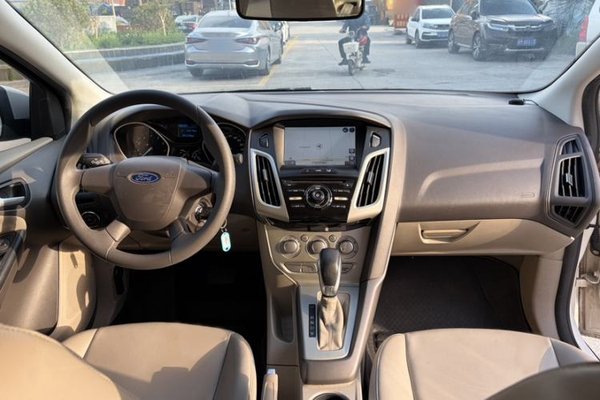 Ford Focus 2012, 90100 км, за 4469 USD - фото 22