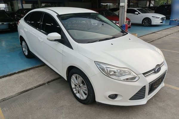 Ford Focus 2012, 96000 км, за 4592 USD - фото 12