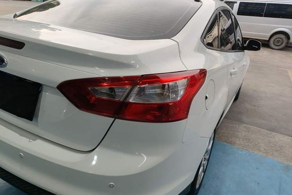 Ford Focus 2012, 96000 км, за 4592 USD - фото 14