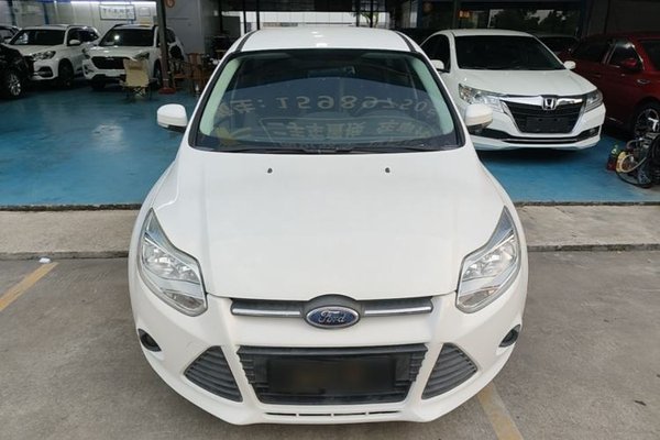 Ford Focus 2012, 96000 км, за 4592 USD