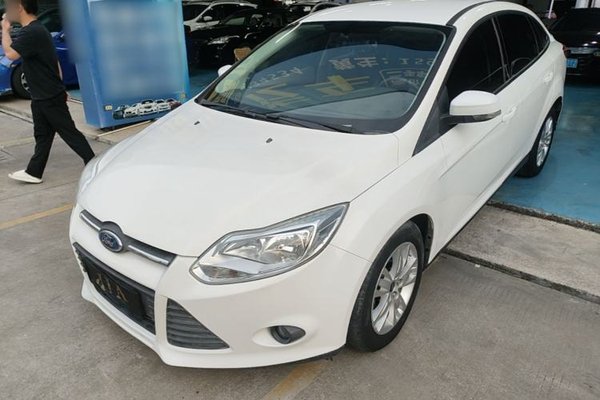 Ford Focus · 2012 год