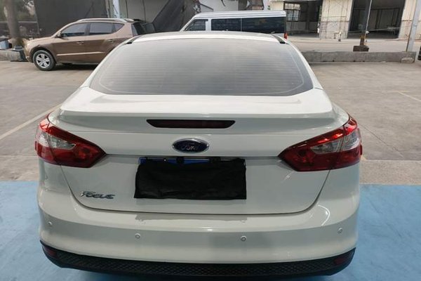 Ford Focus 2012, 96000 км, за 4592 USD
