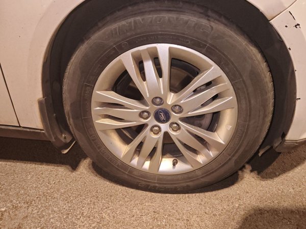 Ford Focus 2012, 98600 км, за 4319 USD