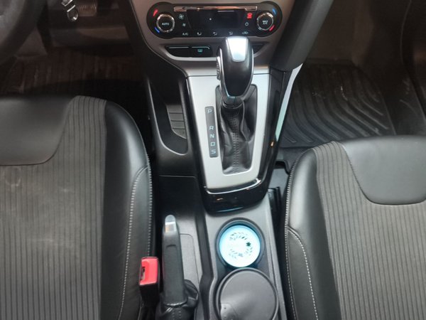 Ford Focus 2012, 98699 км, за 4256 USD - фото 17