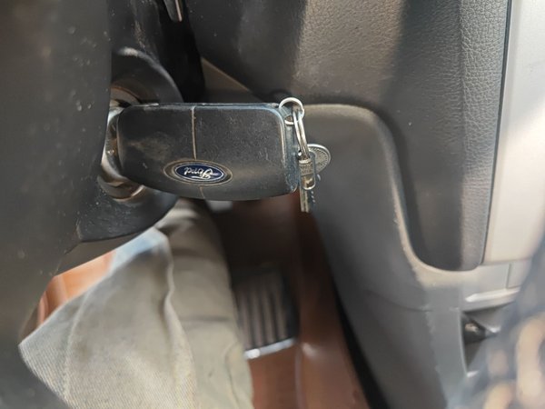 Ford Focus 2013, 131300 км, за 2973 USD - фото 9