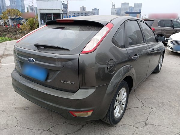 Ford Focus 2013, 86900 км, за 4626 USD - фото 7