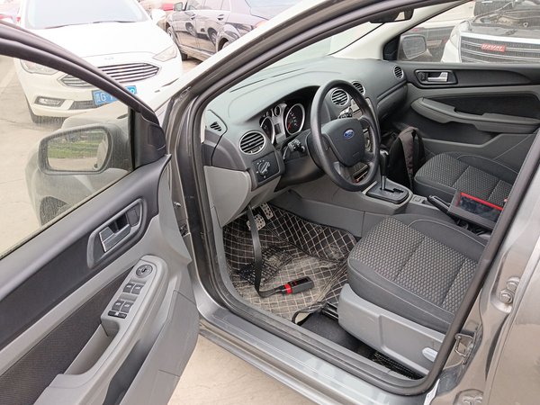 Ford Focus 2013, 86900 км, за 4626 USD - фото 21