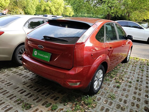 Ford Focus 2013, 105800 км, за 4251 USD