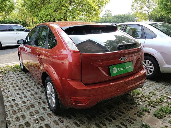 Ford Focus 2013, 105800 км, за 4251 USD